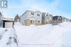 50 BROWNING TRAIL Barrie, ON L4N 4Z5