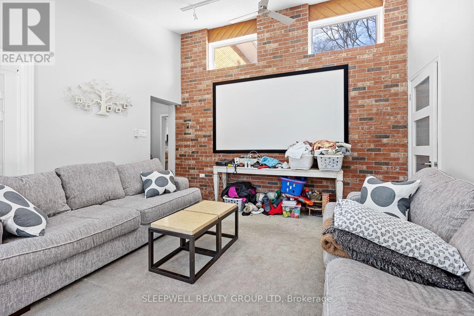 1874 Rideau Garden Drive, Ottawa, ON - Photo Showing Other Room