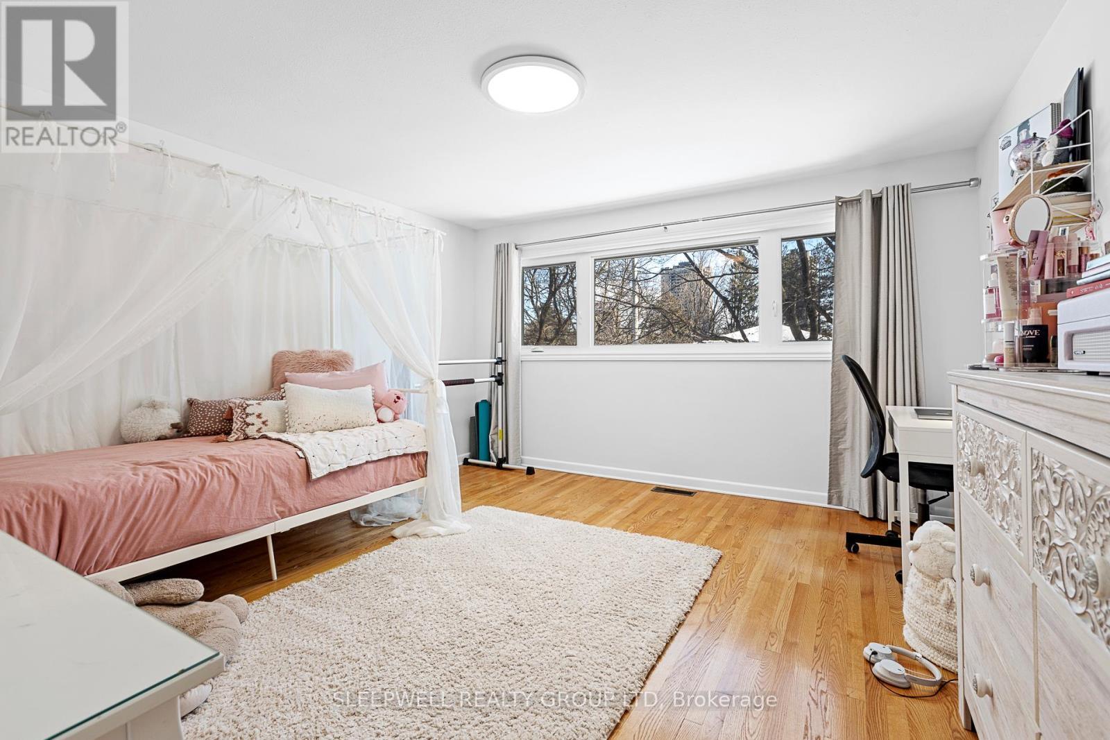 1874 Rideau Garden Drive, Ottawa, ON - Indoor Photo Showing Bedroom