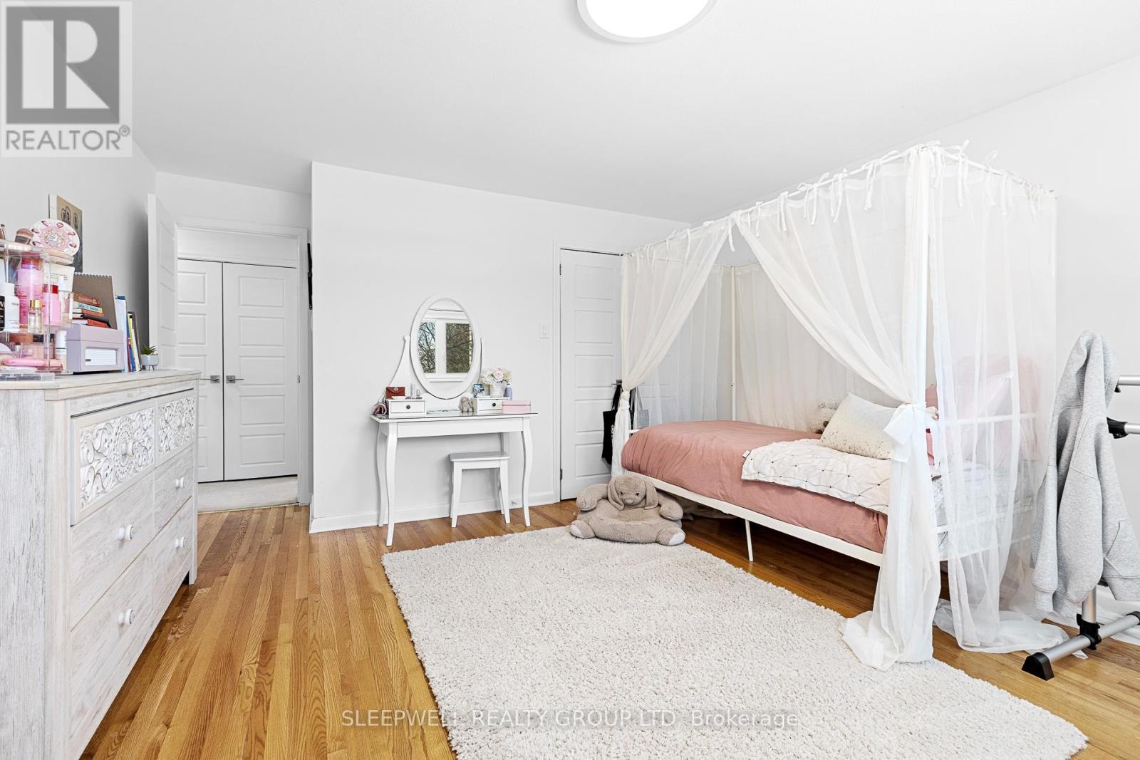 1874 Rideau Garden Drive, Ottawa, ON - Indoor