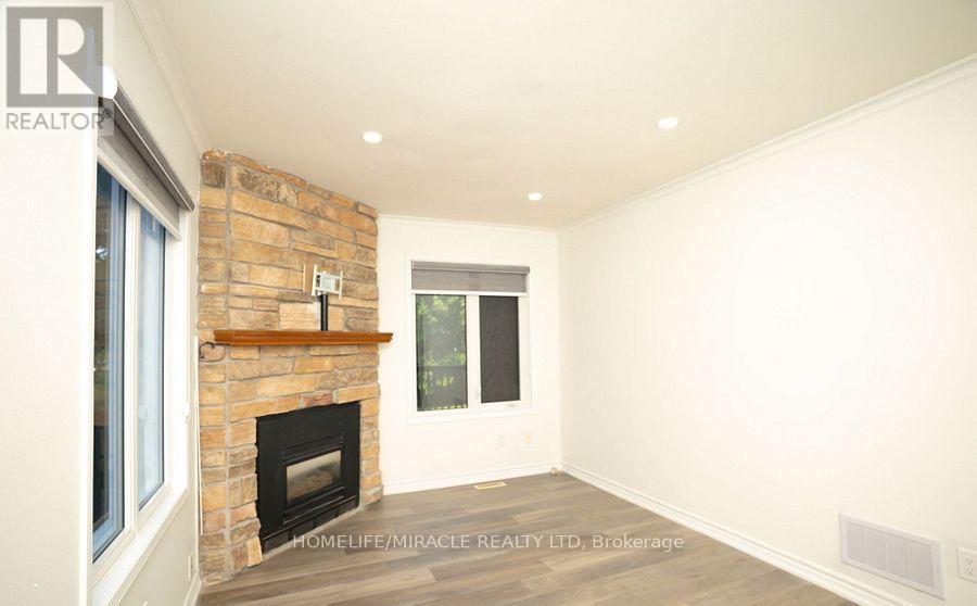 27 Killaloe Crescent, Halton Hills, ON - Indoor With Fireplace