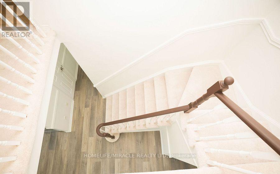 27 Killaloe Crescent, Halton Hills, ON - Indoor Photo Showing Other Room