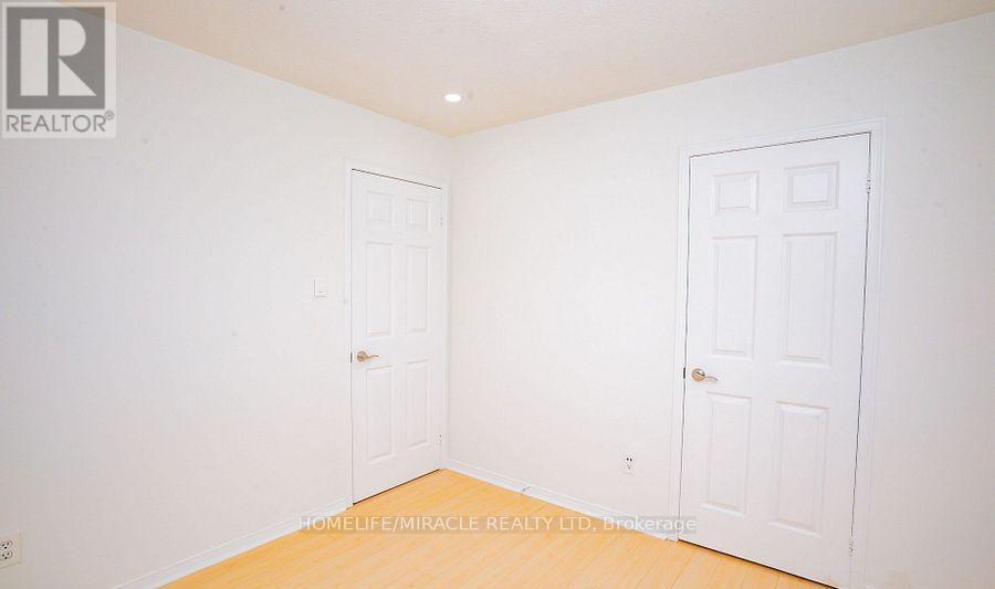 27 Killaloe Crescent, Halton Hills, ON - Indoor Photo Showing Other Room