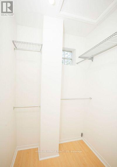 27 Killaloe Crescent, Halton Hills, ON - Indoor With Storage