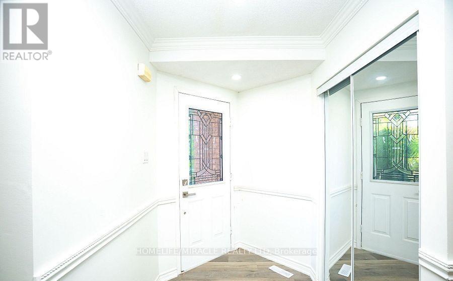 27 Killaloe Crescent, Halton Hills, ON - Indoor Photo Showing Other Room