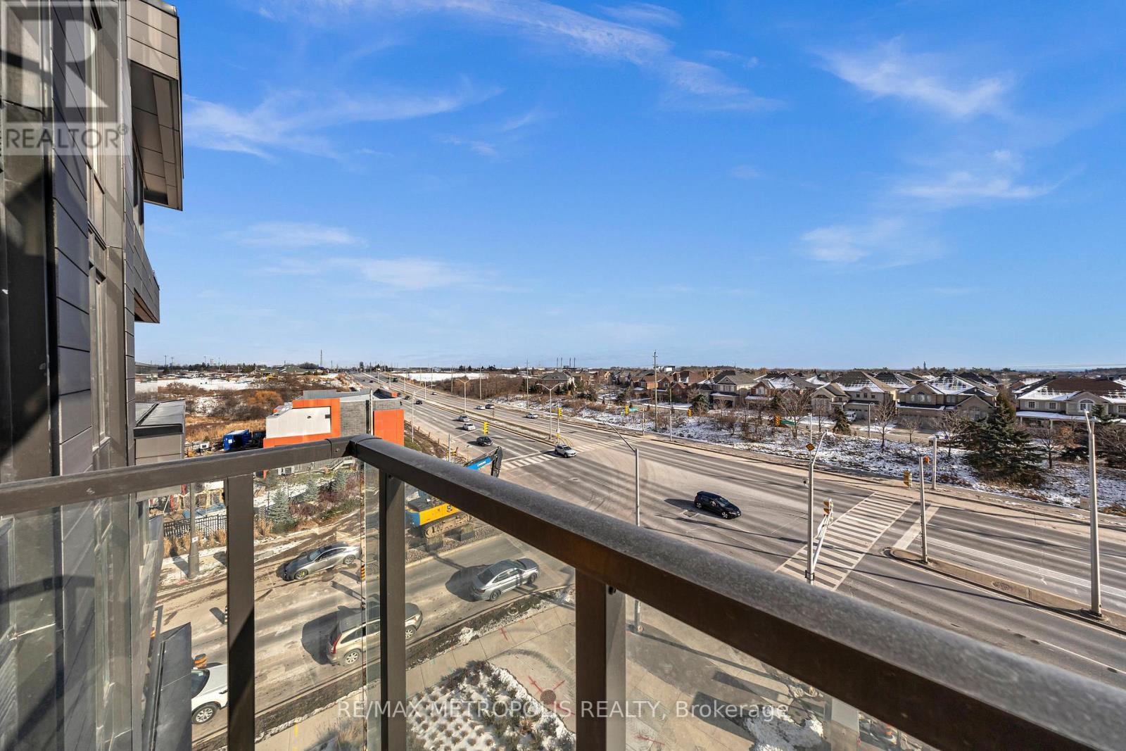 413 - 1415 Dundas Street E, Oakville, ON - Outdoor