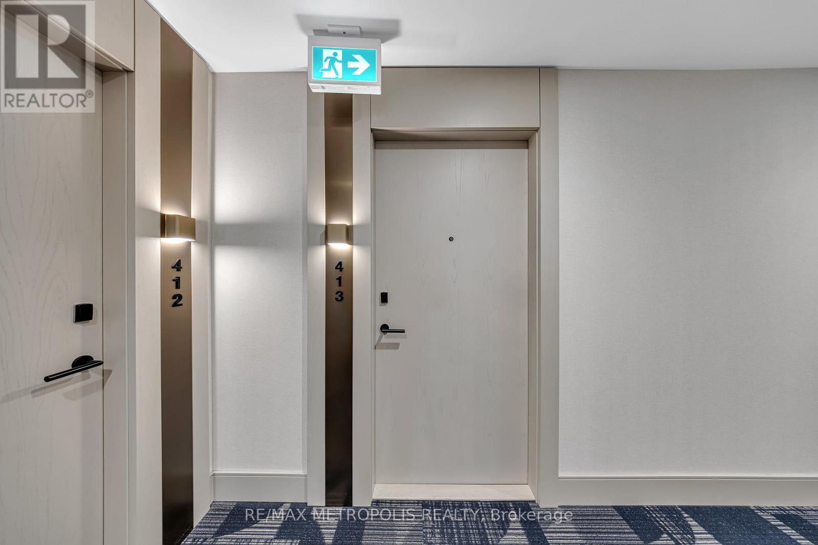 413 - 1415 Dundas Street E, Oakville, ON - Indoor Photo Showing Other Room