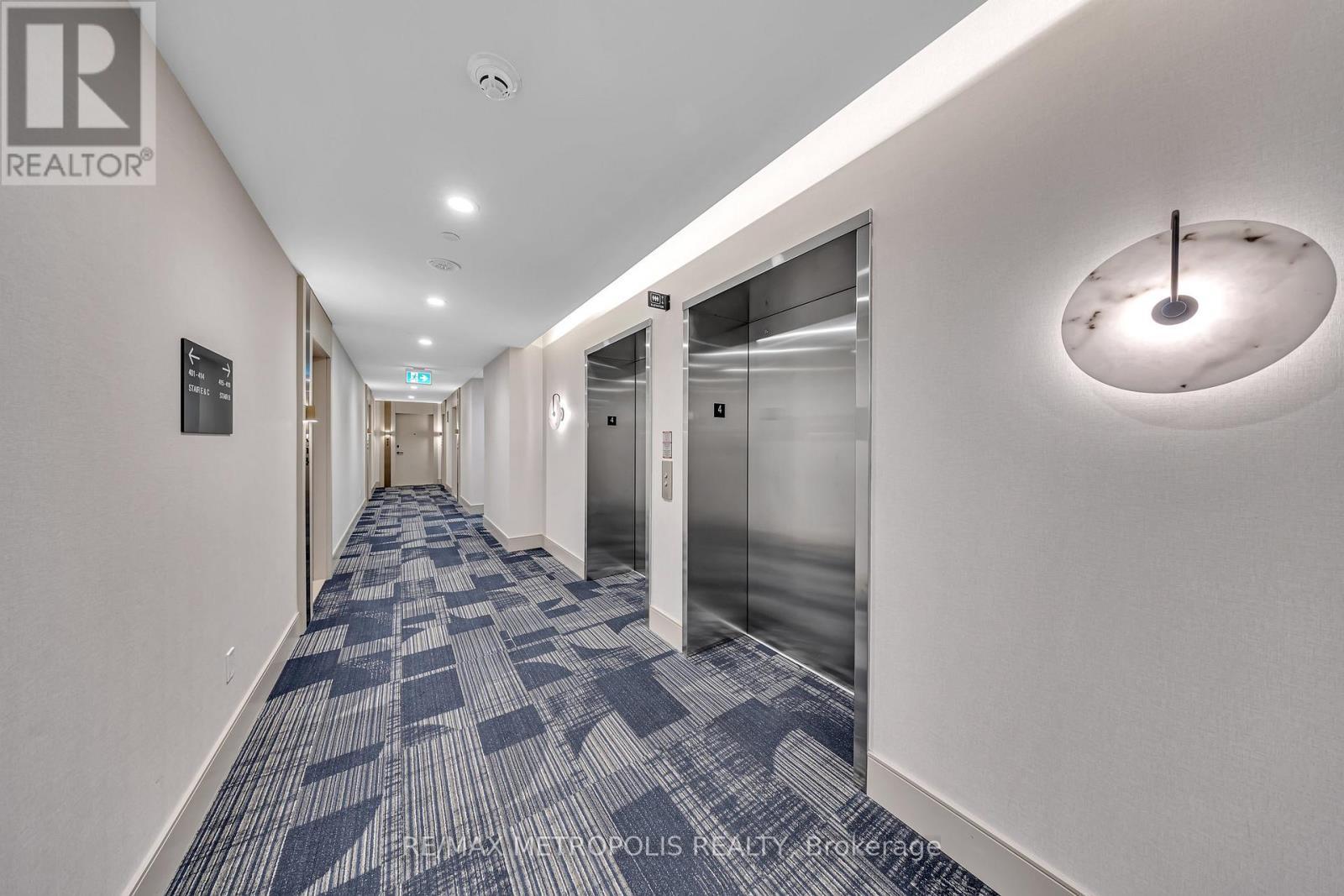 413 - 1415 Dundas Street E, Oakville, ON - Indoor Photo Showing Other Room