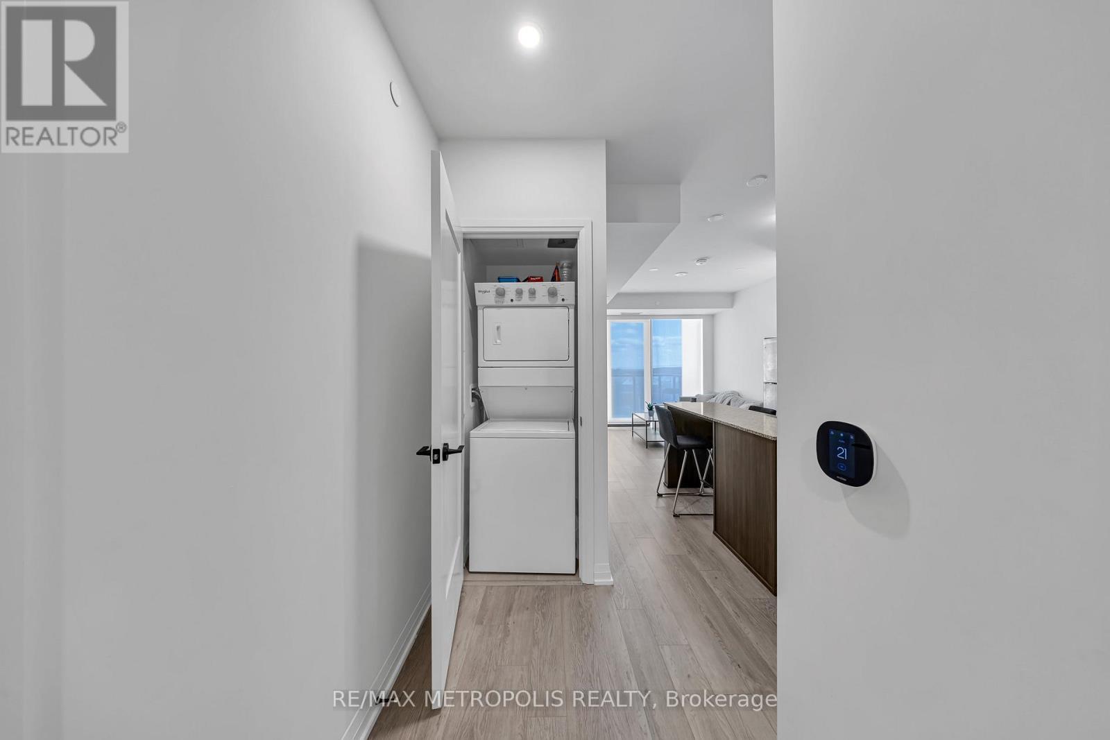 413 - 1415 Dundas Street E, Oakville, ON - Indoor Photo Showing Other Room