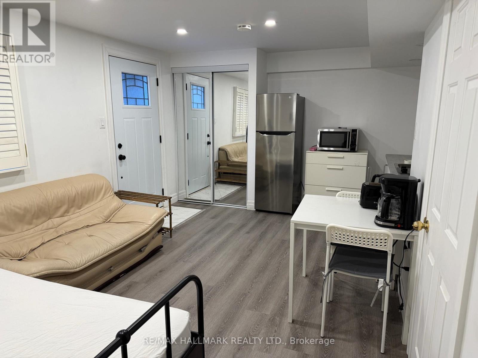 Bsmt - 76 Topham Crescent, Richmond Hill, ON