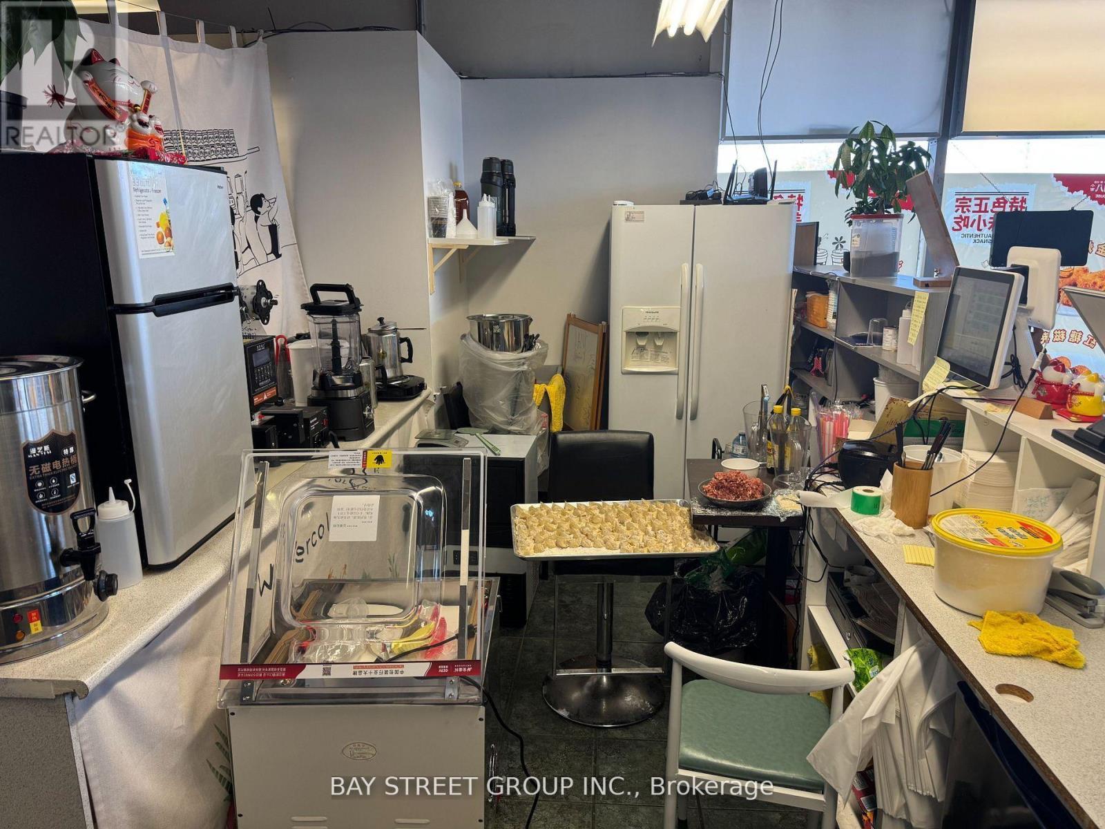 G9-G10 - 8 Glen Watford Drive, Toronto, ON