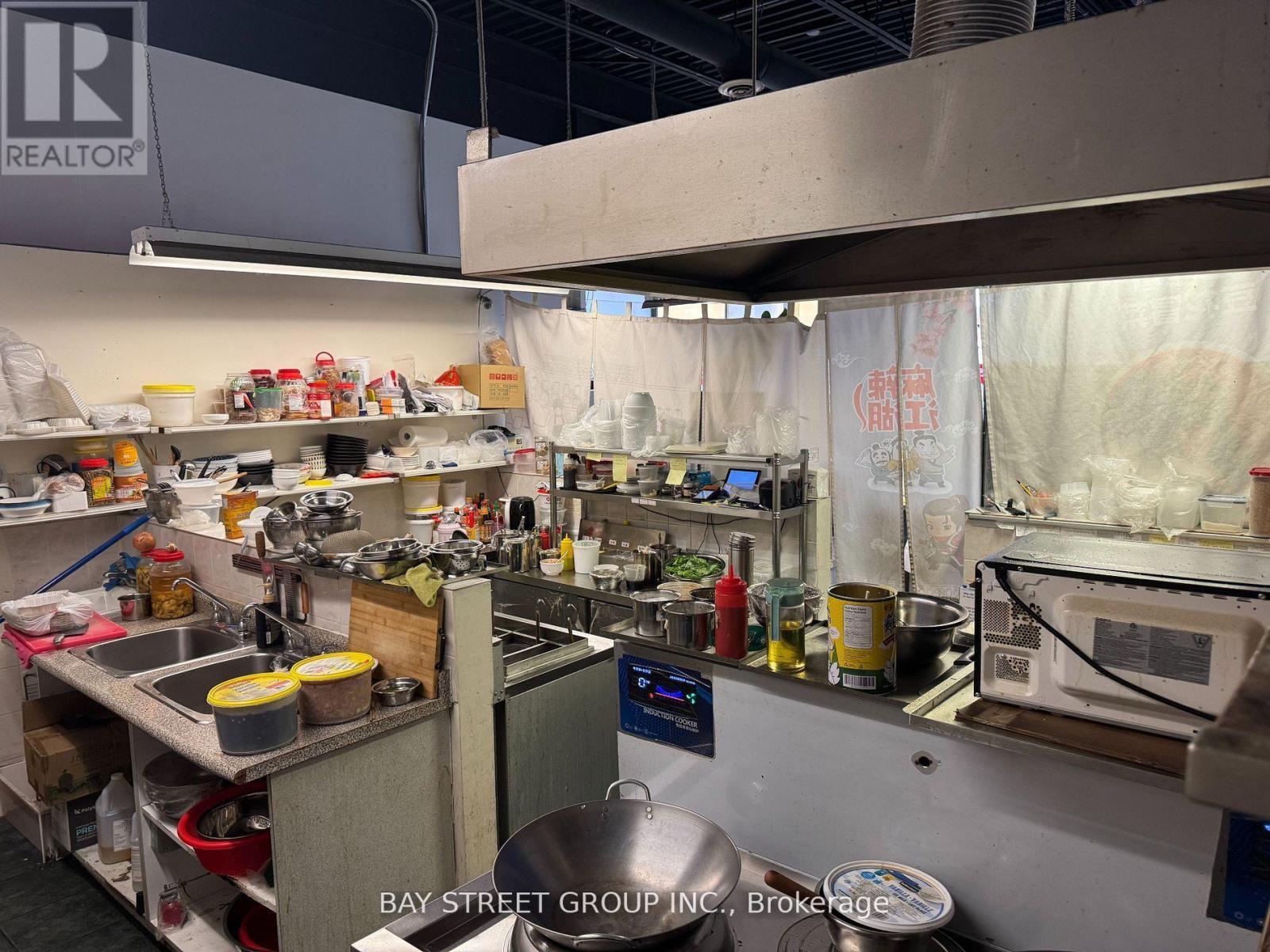 G9-G10 - 8 Glen Watford Drive, Toronto, ON