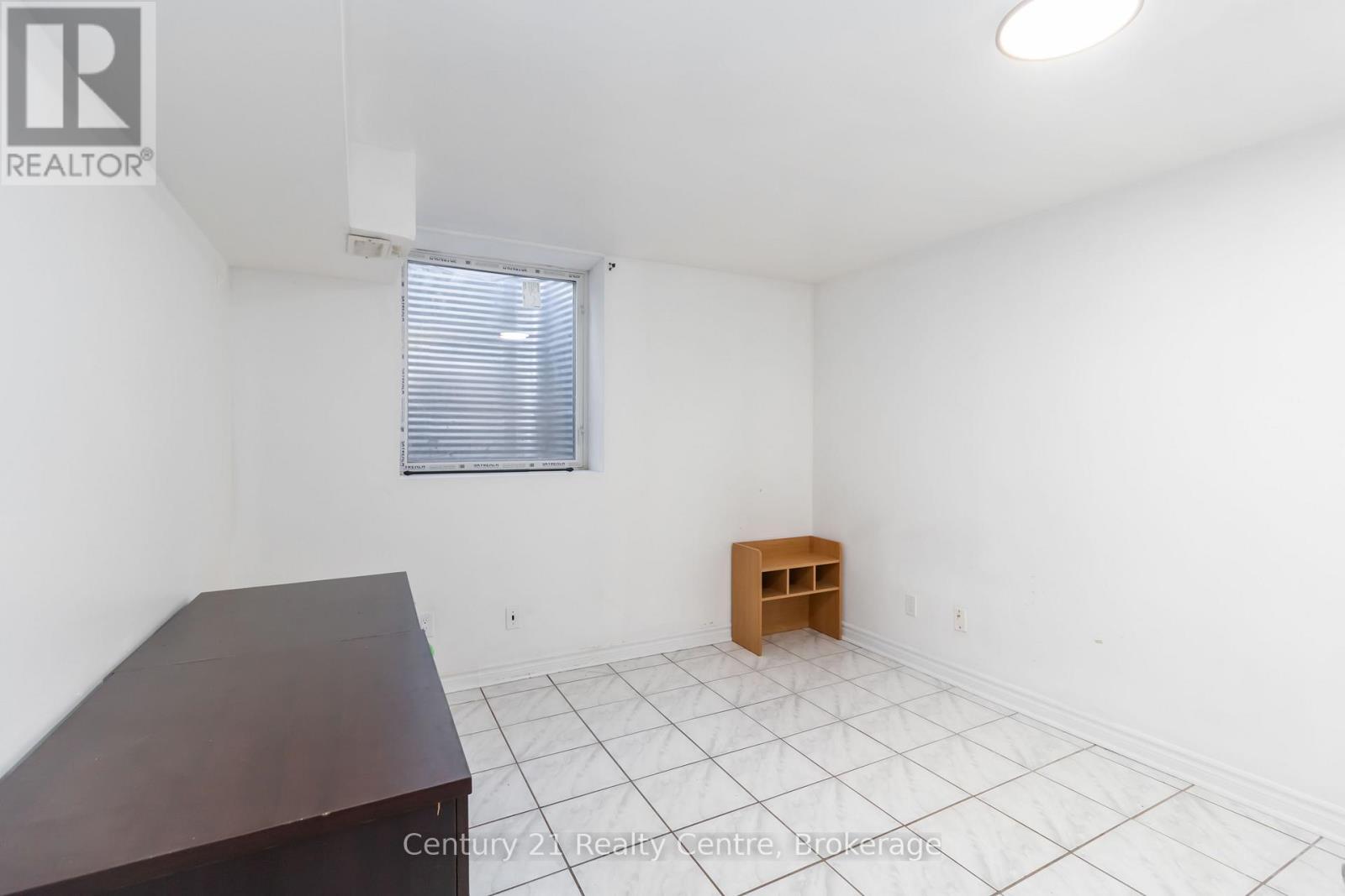 Bsmnt - 3073 Ireson Court, Mississauga, ON - Indoor Photo Showing Other Room