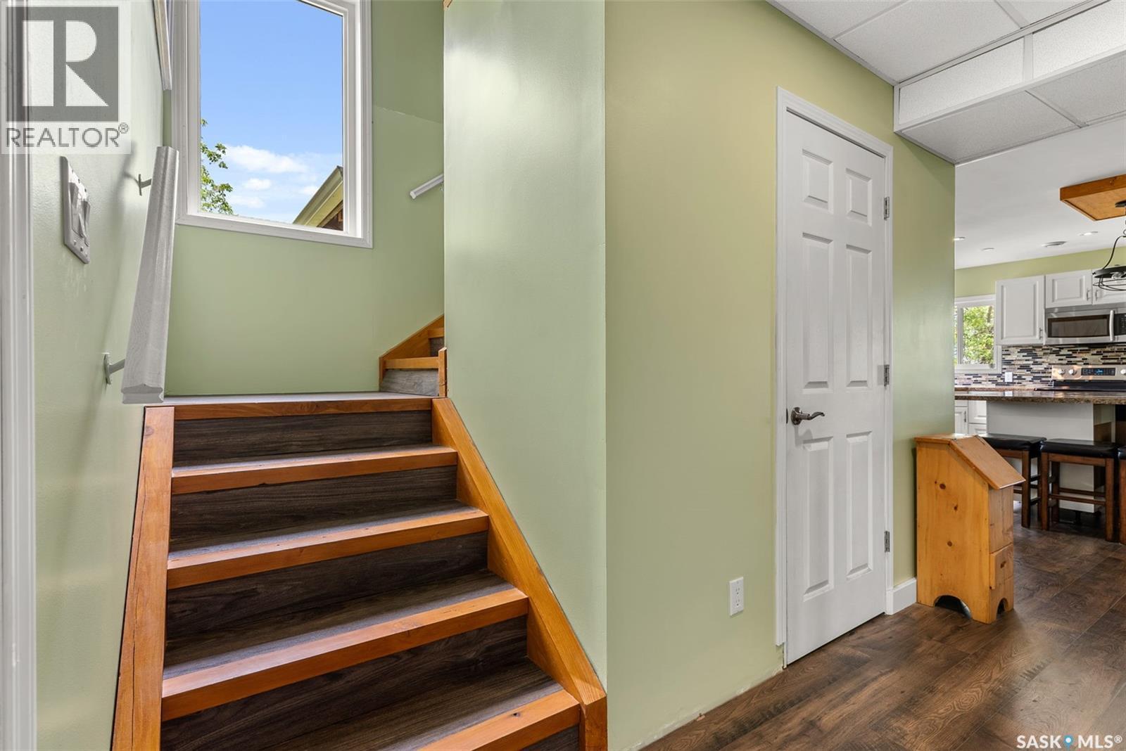 225 3Rd Street E, Regina Beach, SK - Indoor Photo Showing Other Room