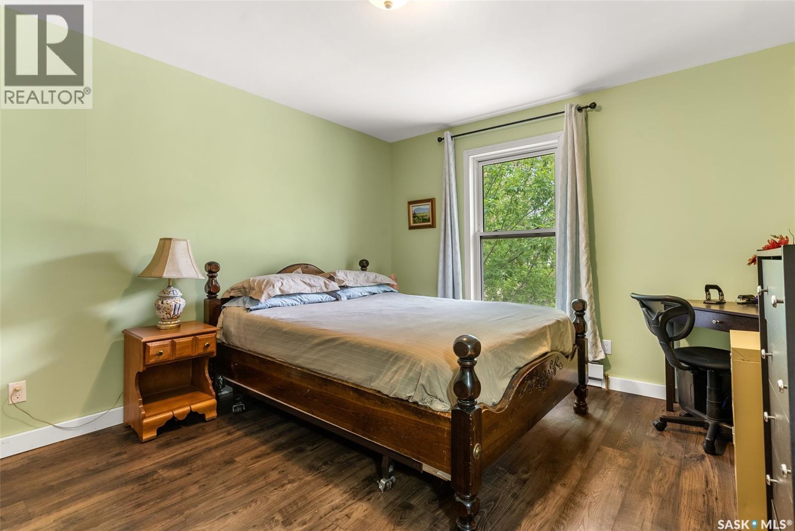 225 3Rd Street E, Regina Beach, SK - Indoor Photo Showing Bedroom