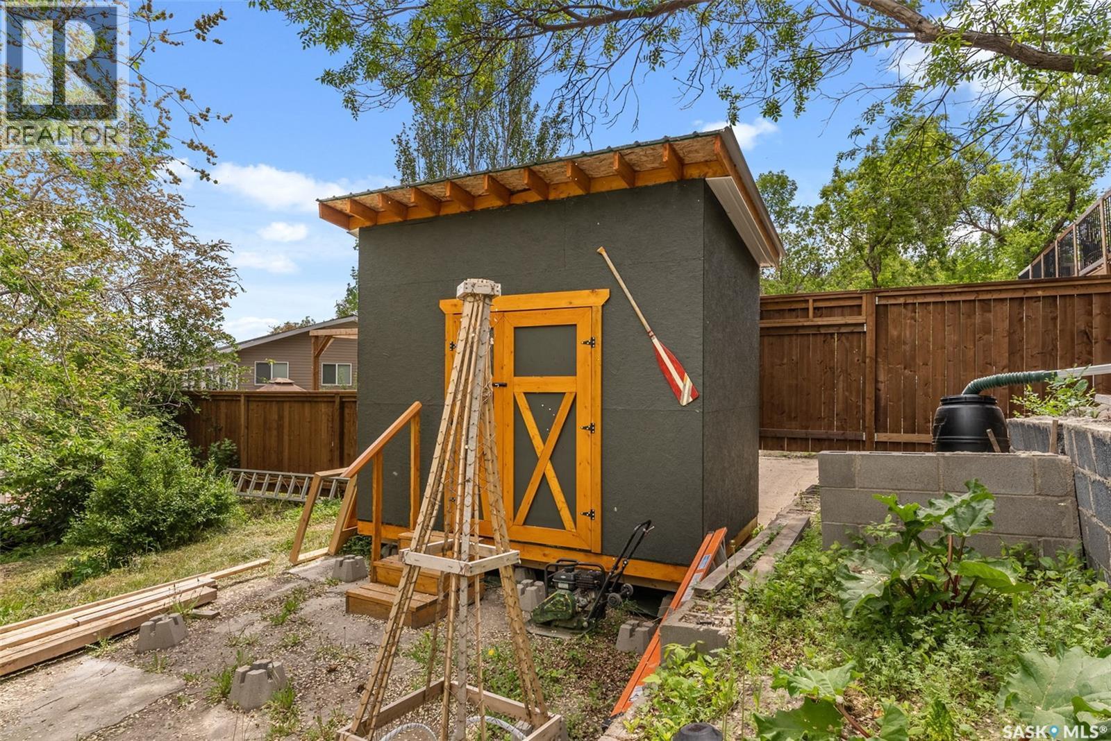 225 3Rd Street E, Regina Beach, SK - Outdoor