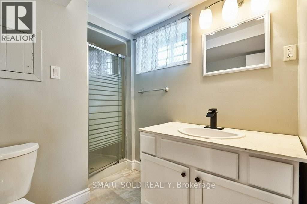Lower - 761 Rowena Street, Oshawa, ON - Indoor Photo Showing Bathroom
