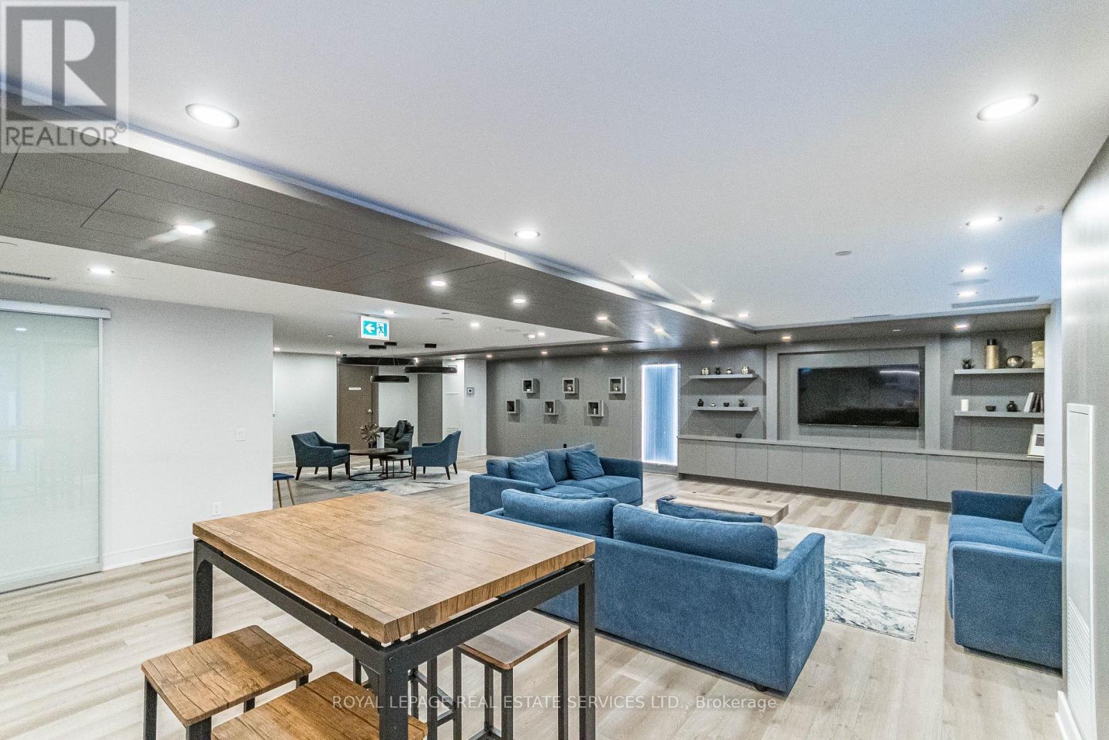 316 - 430 Roncesvalles Avenue, Toronto, ON - Indoor