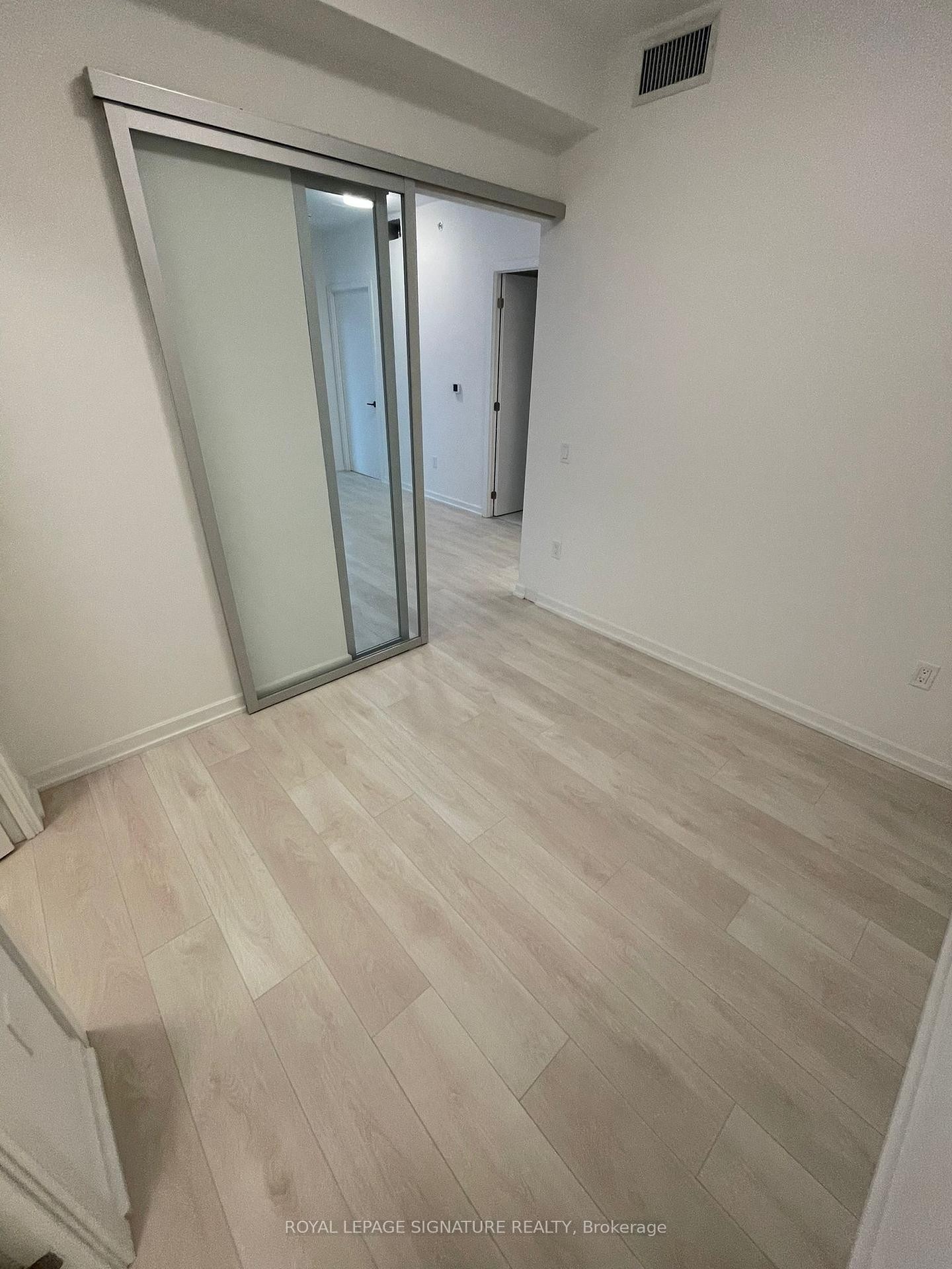 1911-1285 Dupont Street, Toronto, ON - Indoor Photo Showing Other Room