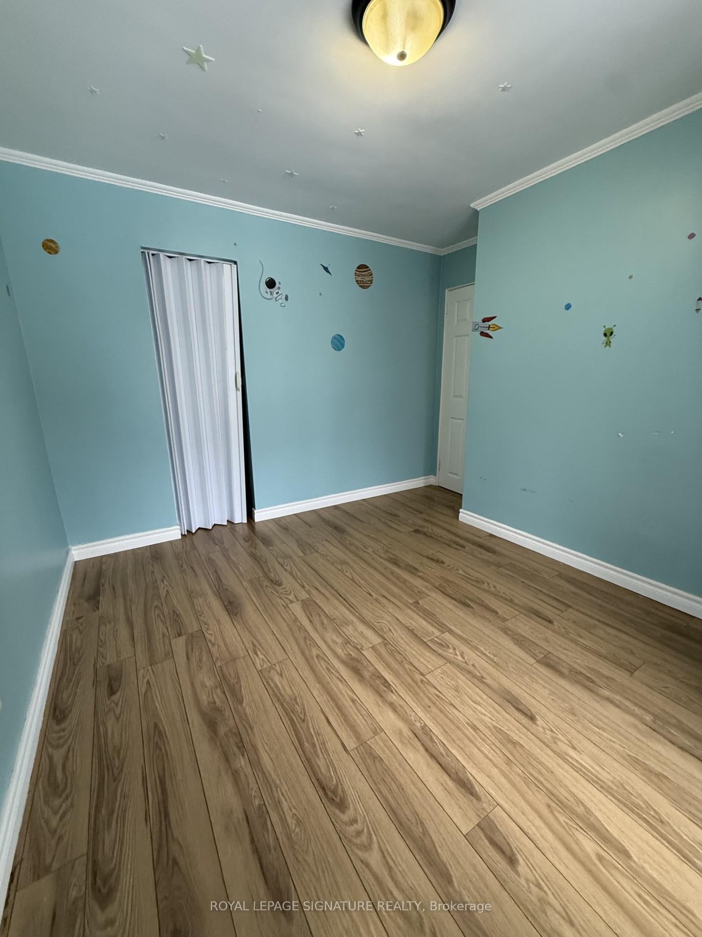 Main-103 Cleta Drive, Toronto, ON - Indoor Photo Showing Other Room