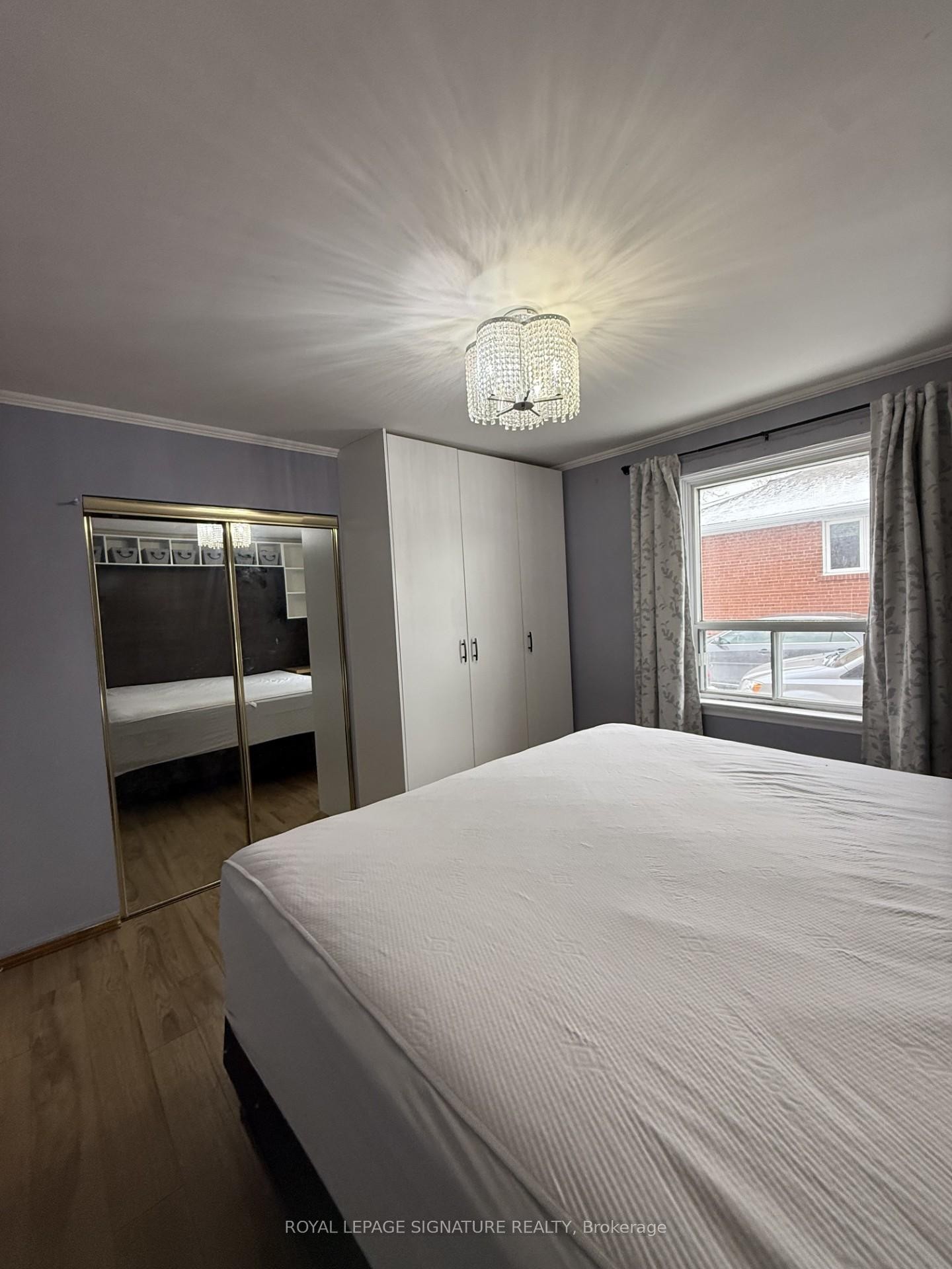 Main-103 Cleta Drive, Toronto, ON - Indoor Photo Showing Bedroom