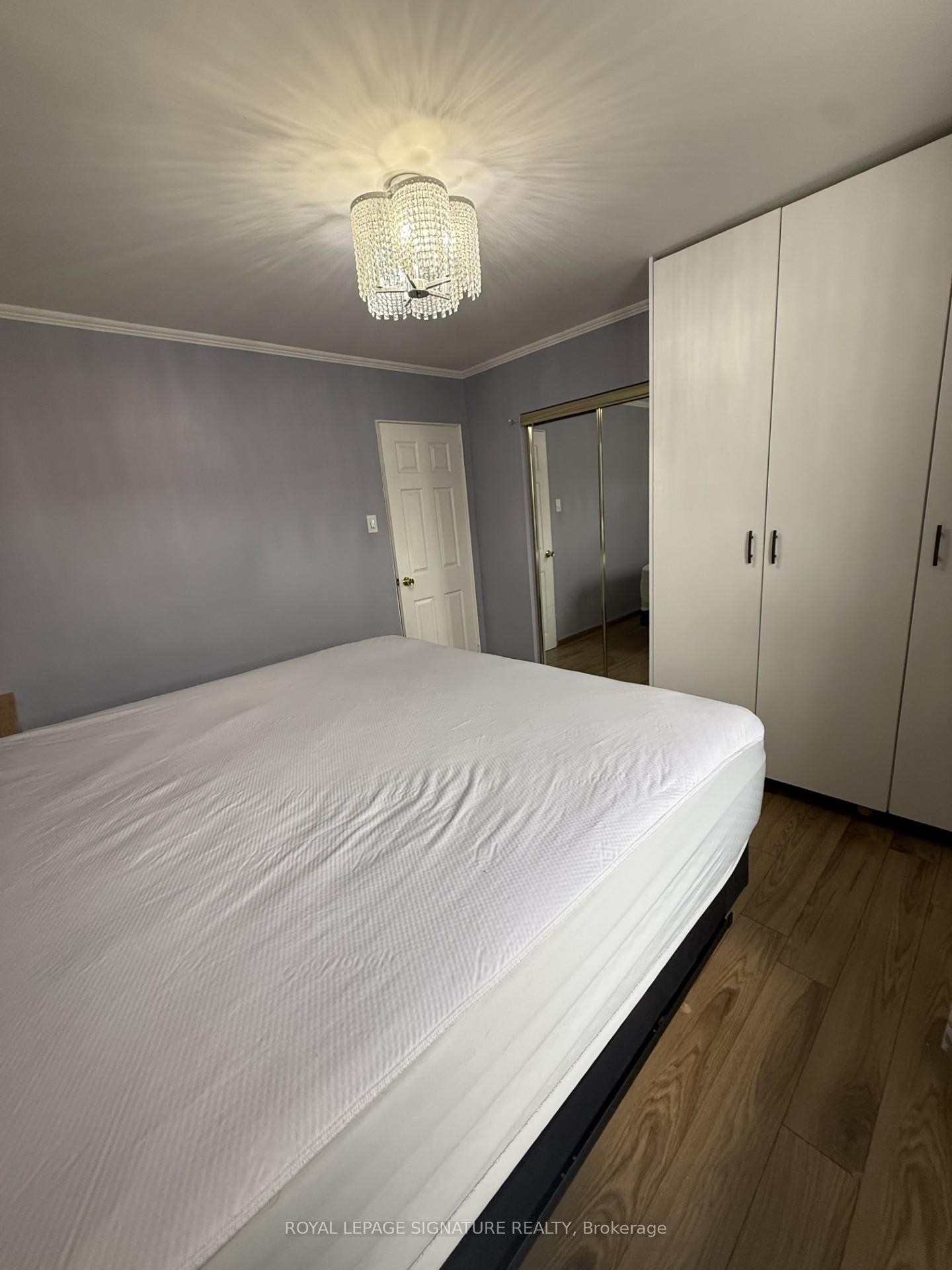 Main-103 Cleta Drive, Toronto, ON - Indoor Photo Showing Bedroom