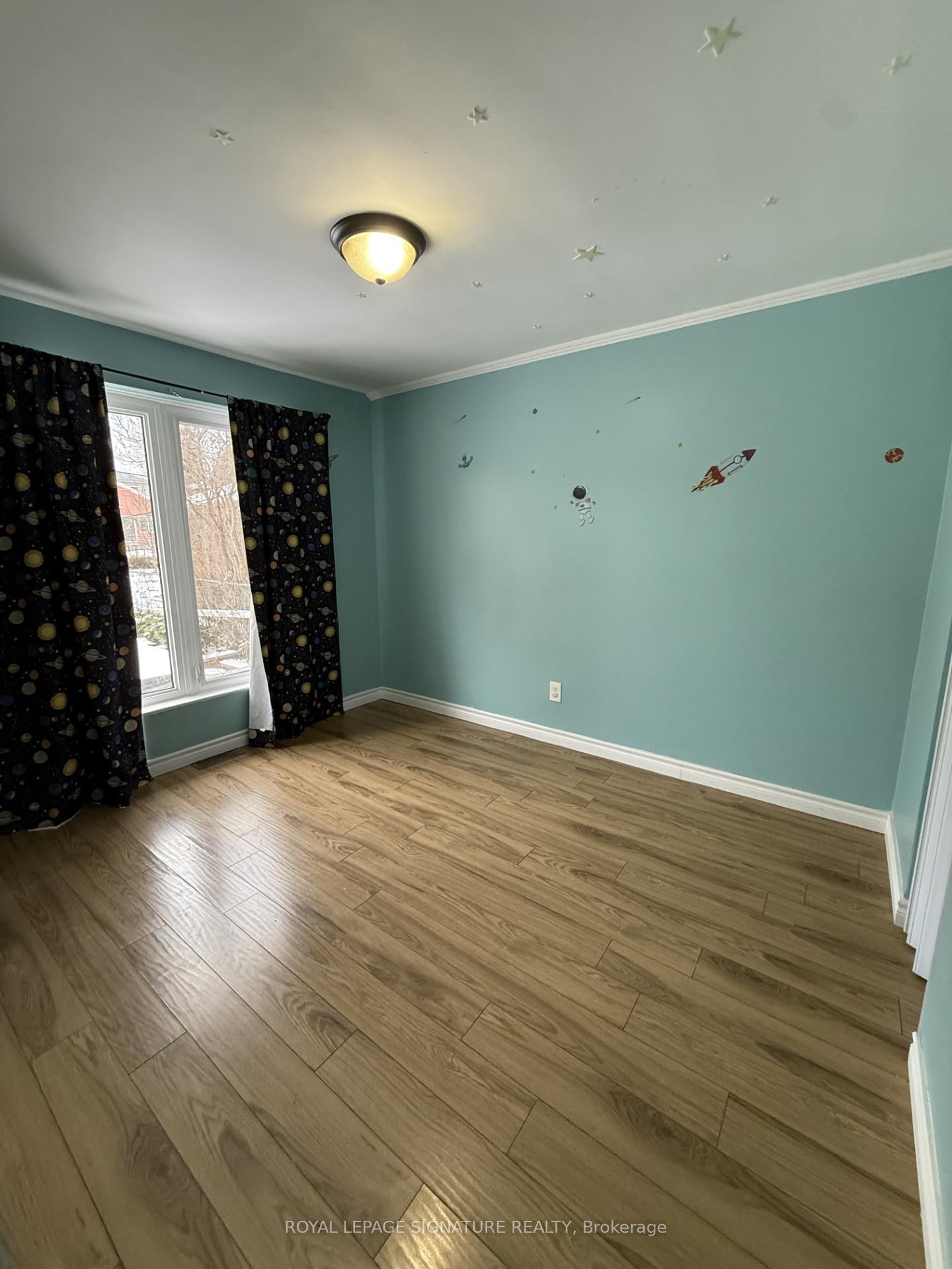 Main-103 Cleta Drive, Toronto, ON - Indoor Photo Showing Other Room