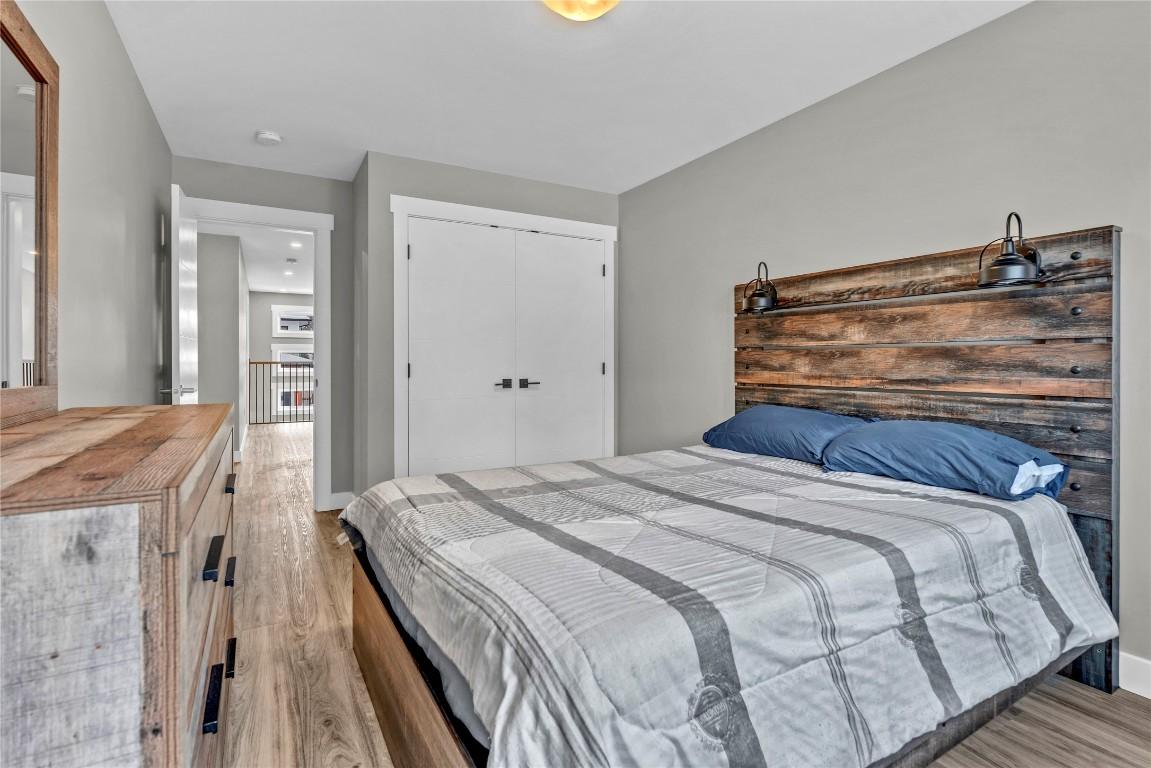 103 Abbey Road, Princeton, BC - Indoor Photo Showing Bedroom