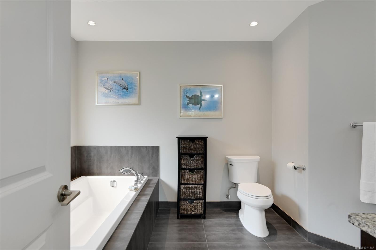 3445 Hopwood Pl, Colwood, BC