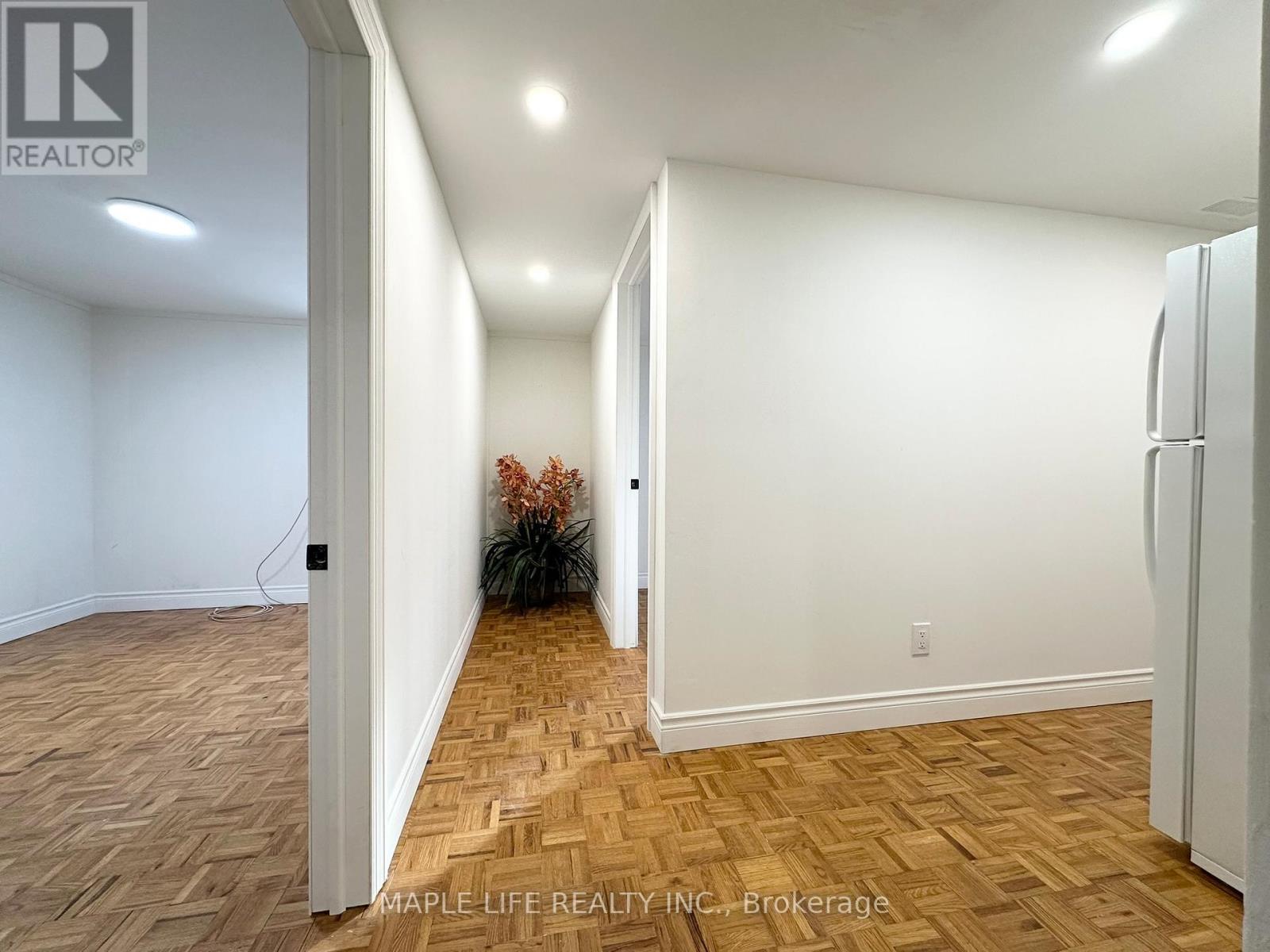 Bsmt - 15 Nymark Avenue, Toronto, ON - Indoor Photo Showing Other Room