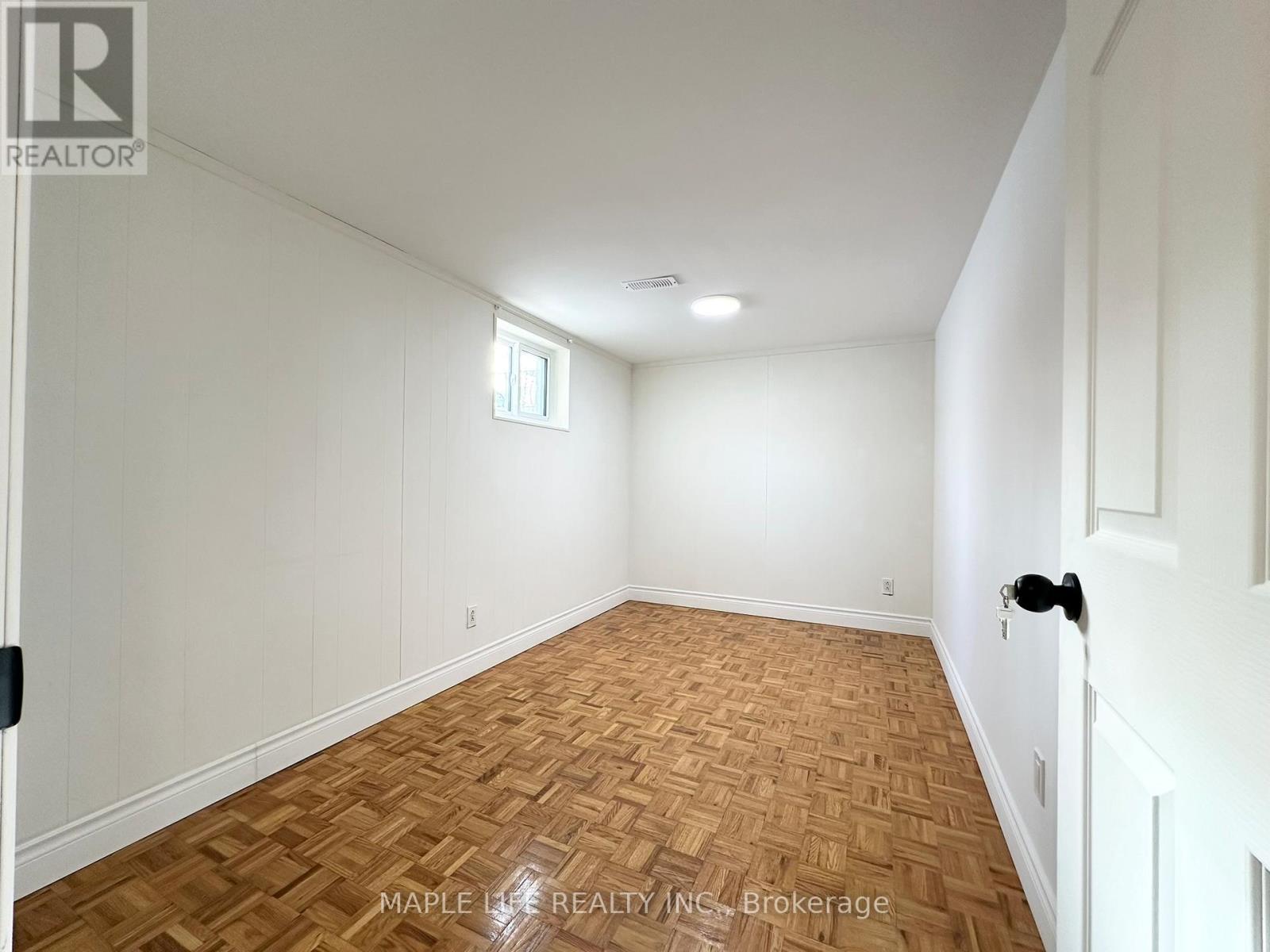 Bsmt - 15 Nymark Avenue, Toronto, ON - Indoor Photo Showing Other Room