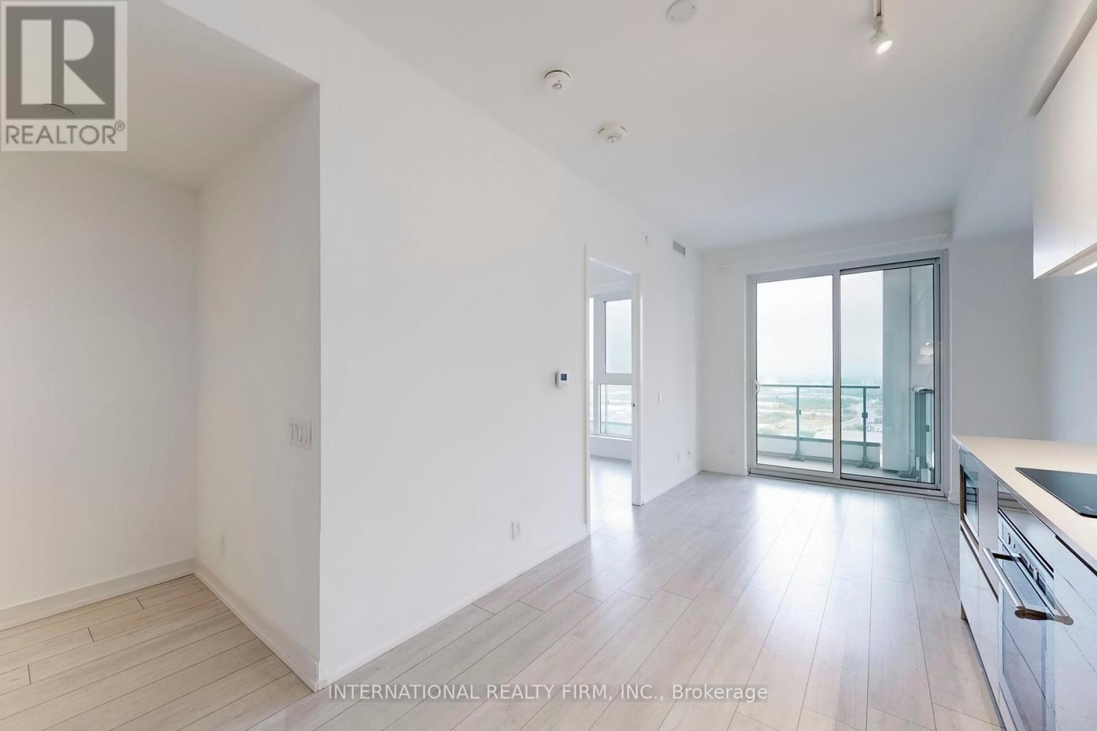 4008 - 950 Portage Parkway, Vaughan, ON - Indoor Photo Showing Kitchen With Double Sink