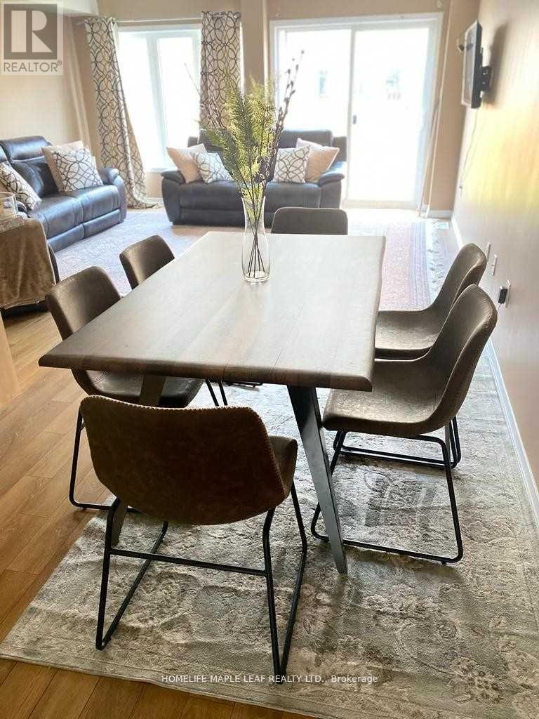 9 Hoover Road, Brampton, ON - Indoor