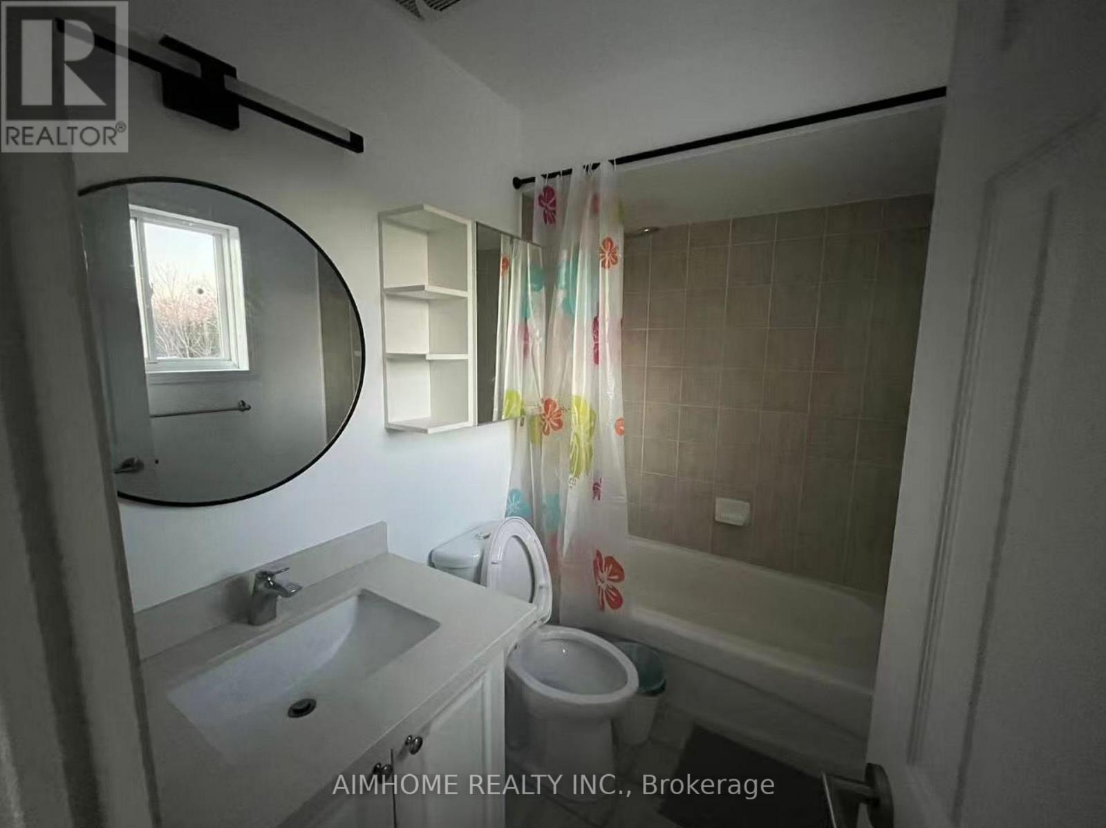 Room1 - 401 Kittridge Road, Oakville, ON - Indoor Photo Showing Bathroom