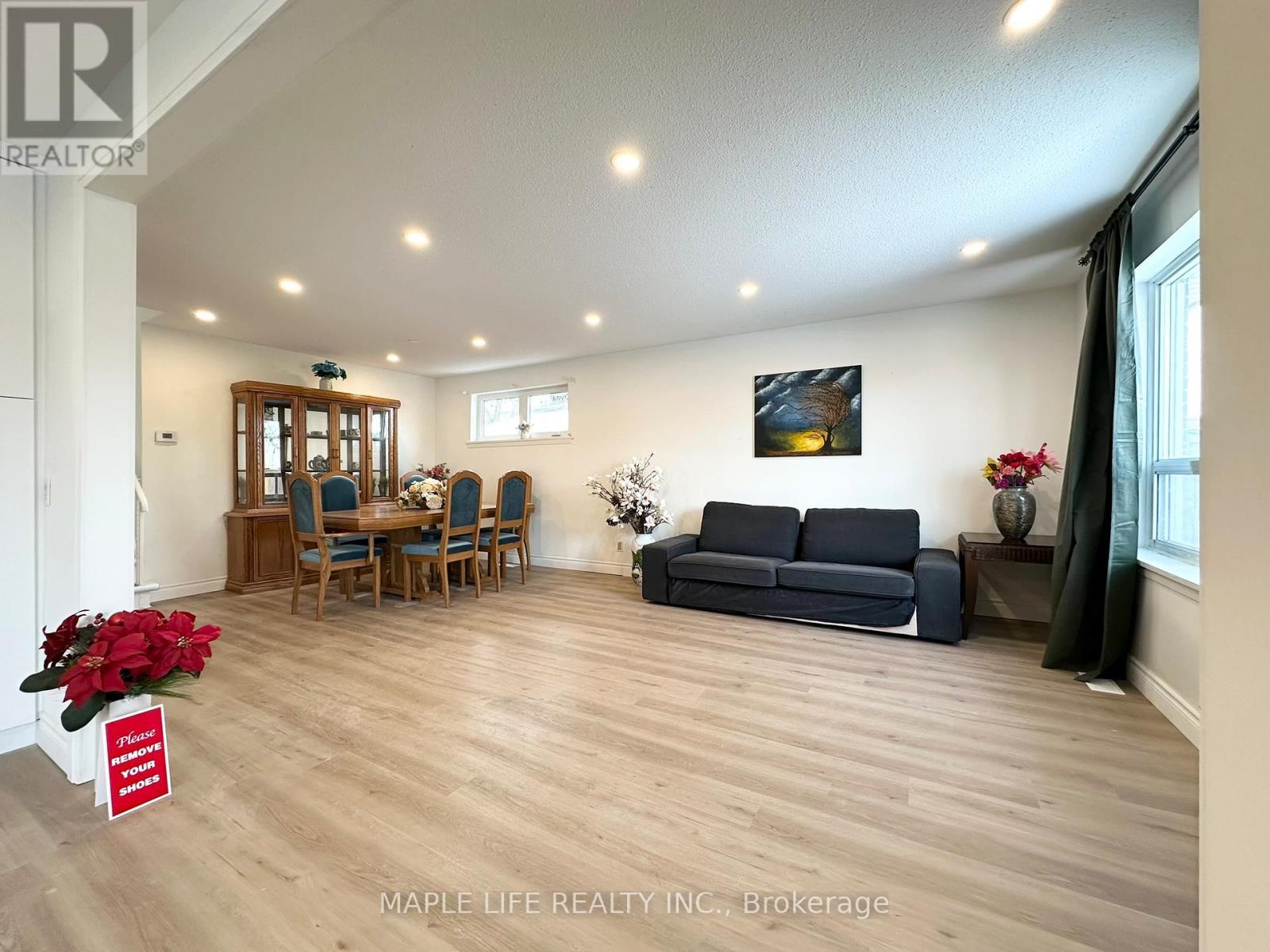 Main - 15 Nymark Avenue, Toronto, ON - Indoor