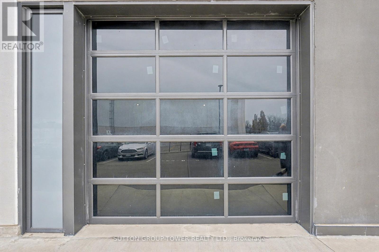 33 - 5250 Solar Drive, Mississauga, ON