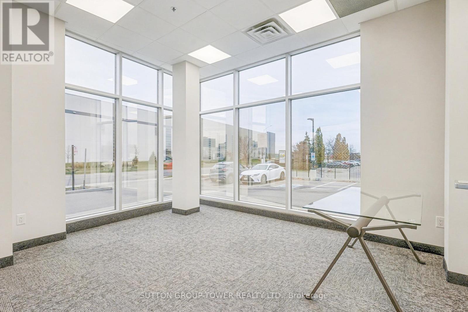 33 - 5250 Solar Drive, Mississauga, ON