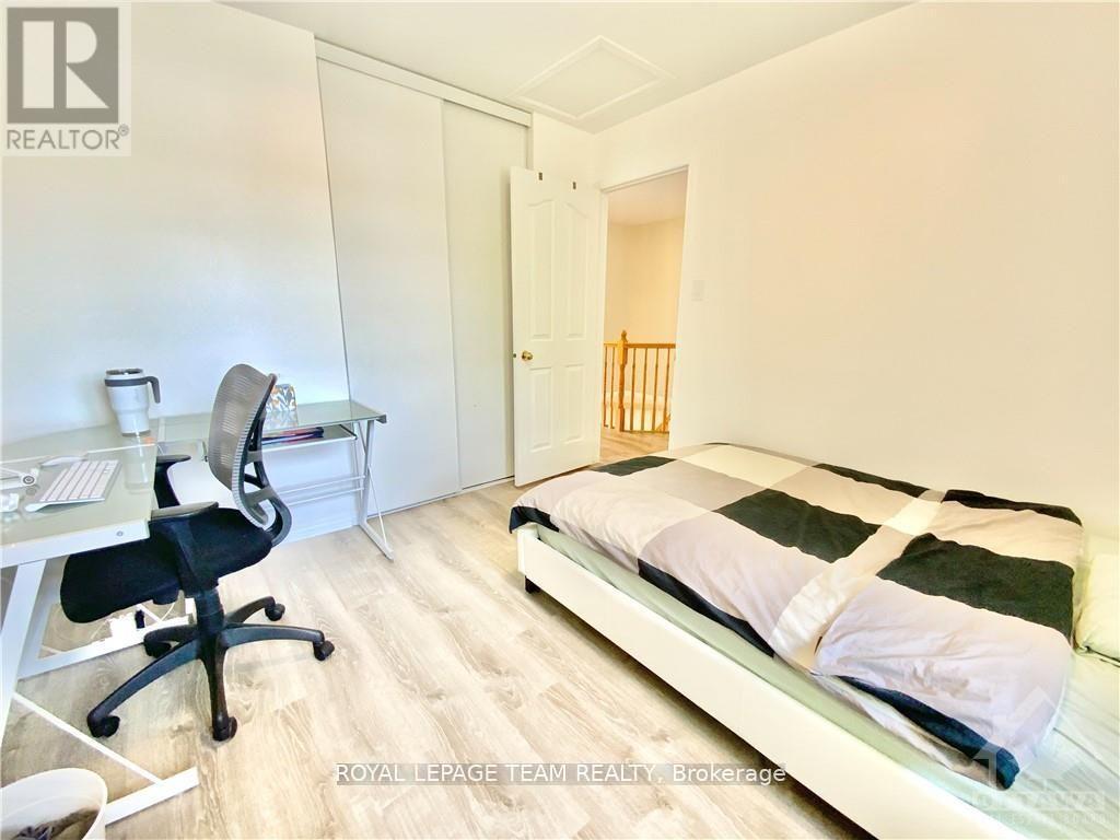 64 Tobermory Crescent, Ottawa, ON - Indoor Photo Showing Other Room