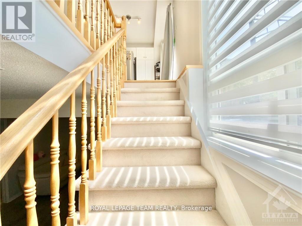 64 Tobermory Crescent, Ottawa, ON - Indoor Photo Showing Other Room