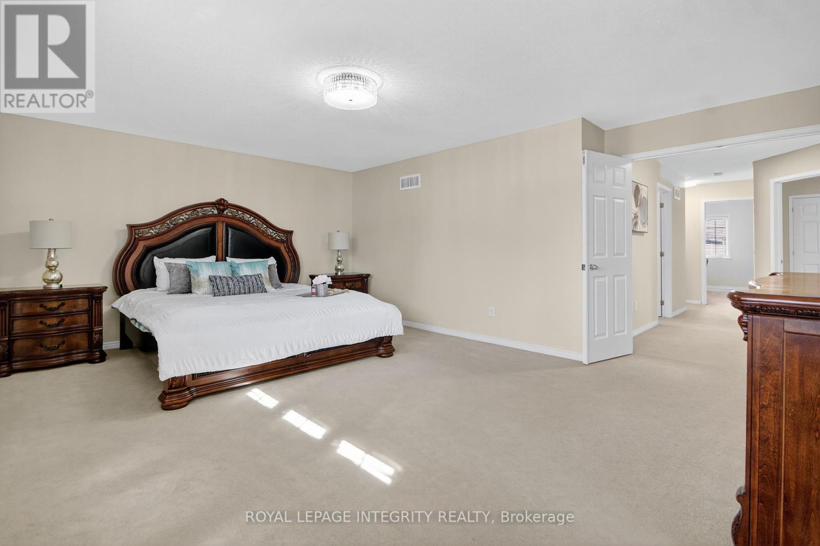 Primary Bedroom - 347 Tucana Way, Ottawa, ON - Indoor Photo Showing Bedroom