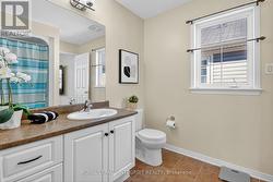 Main Bath Full attached to two bedrooms -