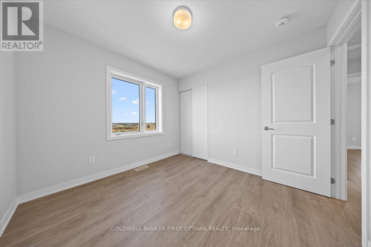 110 Parnian Private, Ottawa, ON - Indoor Photo Showing Other Room