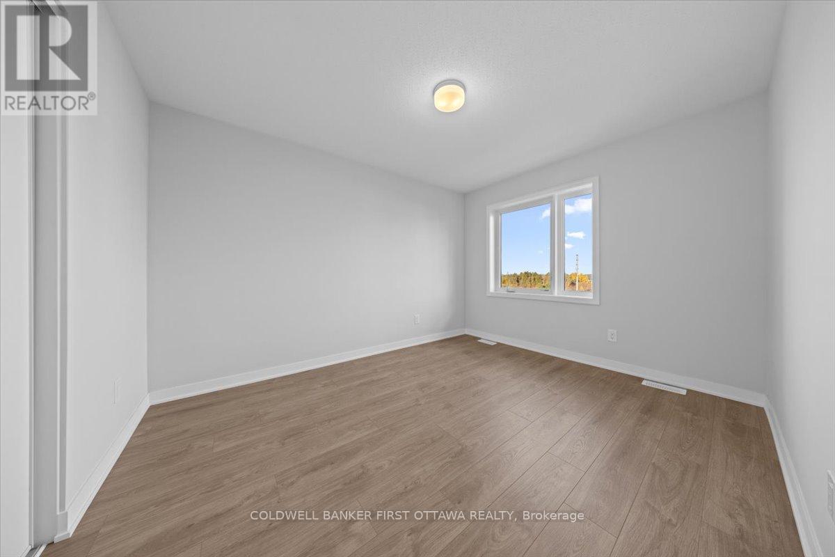 110 Parnian Private, Ottawa, ON - Indoor Photo Showing Other Room