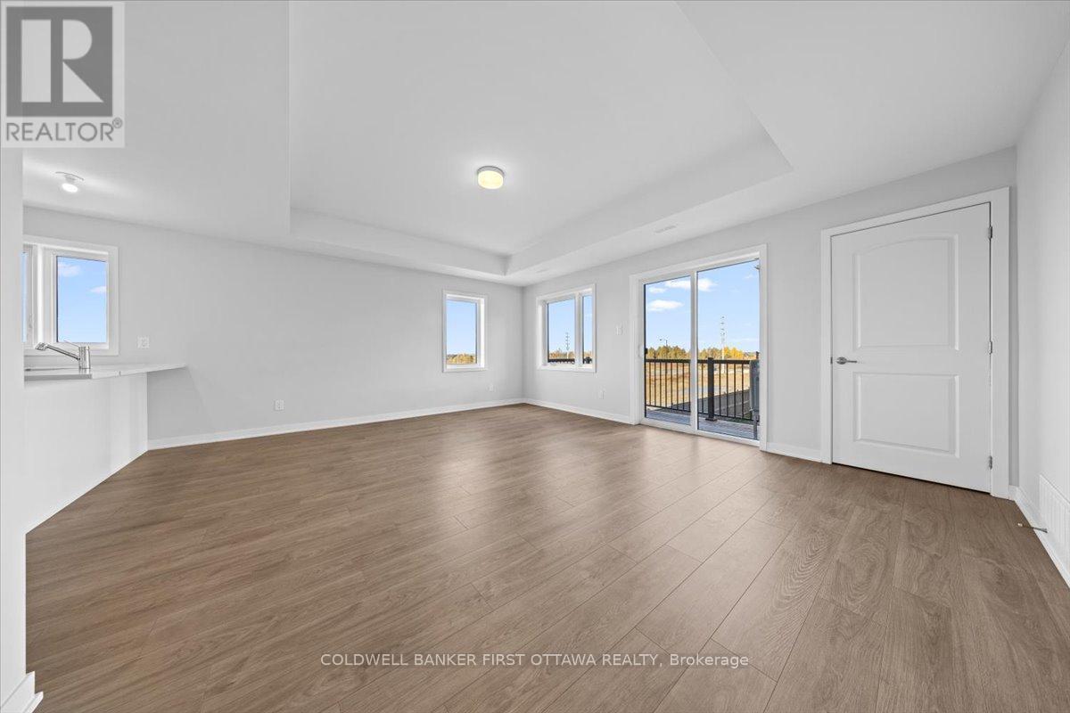 110 Parnian Private, Ottawa, ON - Indoor Photo Showing Other Room