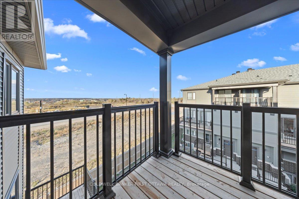 110 Parnian Private, Ottawa, ON - Outdoor With Exterior