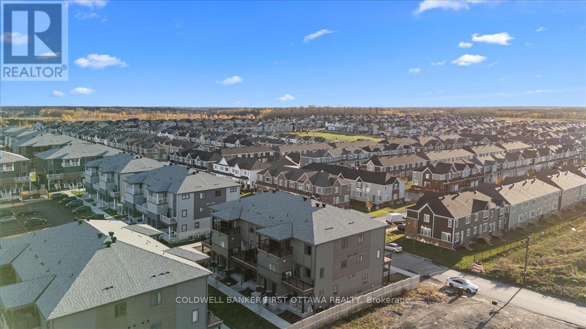 110 Parnian Private, Ottawa, ON - Outdoor With View