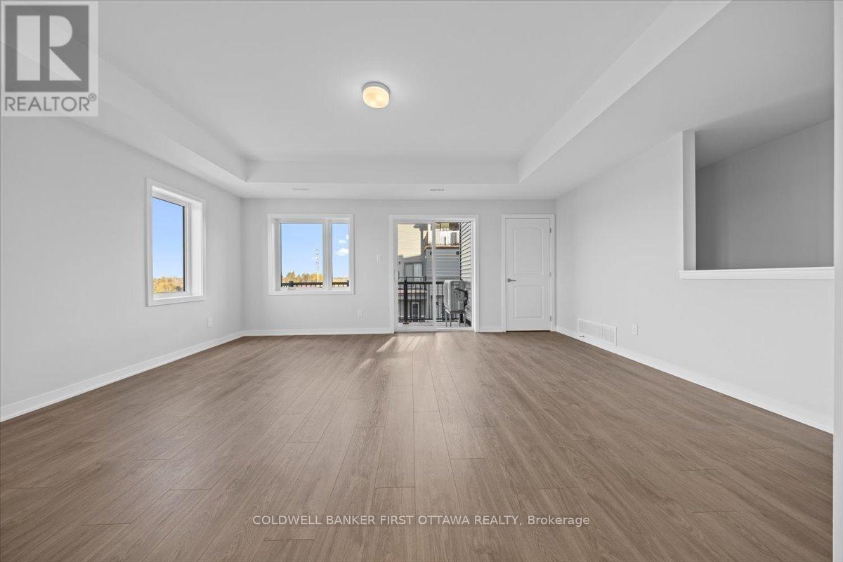 110 Parnian Private, Ottawa, ON - Indoor Photo Showing Other Room