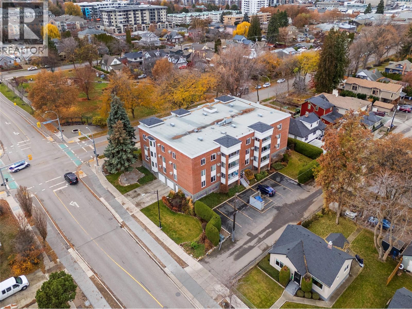 878 Bernard Avenue Unit# 304, Kelowna, BC - Outdoor With View