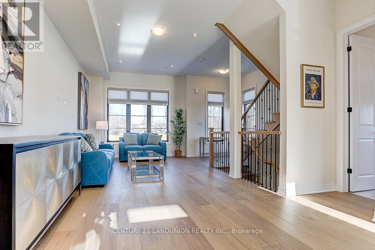 6 De La Roche Drive, Vaughan, ON - Indoor