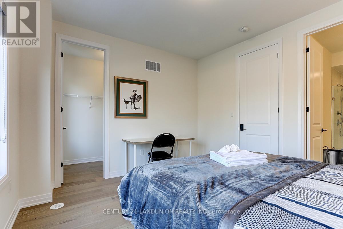 6 De La Roche Drive, Vaughan, ON - Indoor Photo Showing Bedroom